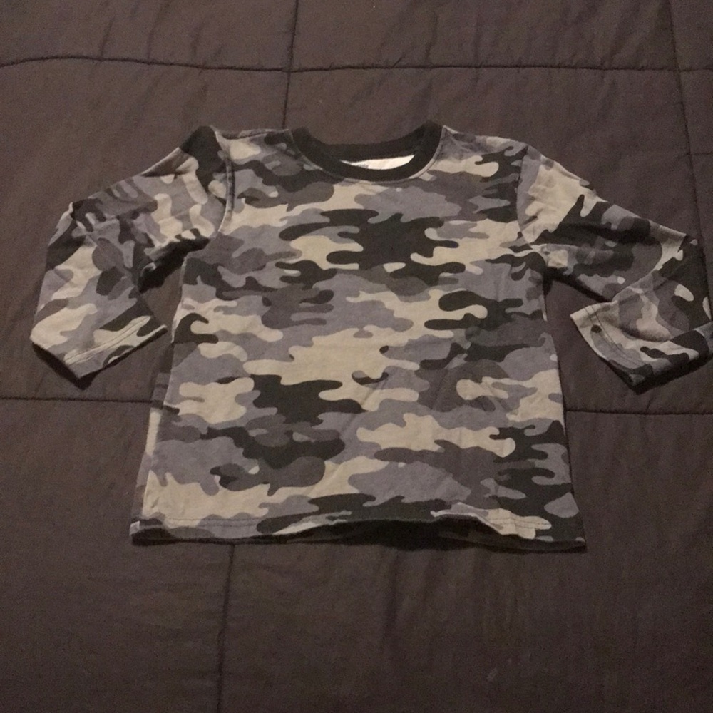Garanimals Camouflage Boys Long Sleeve shirt 5T